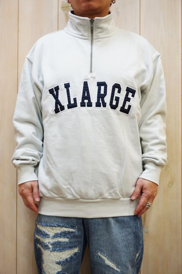 XLARGE エクストララージ / XLARGE エクストララージ 101244012008 ARCH LOGO HALF ZIP  SWEATSHIRT ハーフジップスウェット GRAY 正規通販 メンズ レディース コラボ /モロトフカクテル ヒステリックグラマー 正規通販