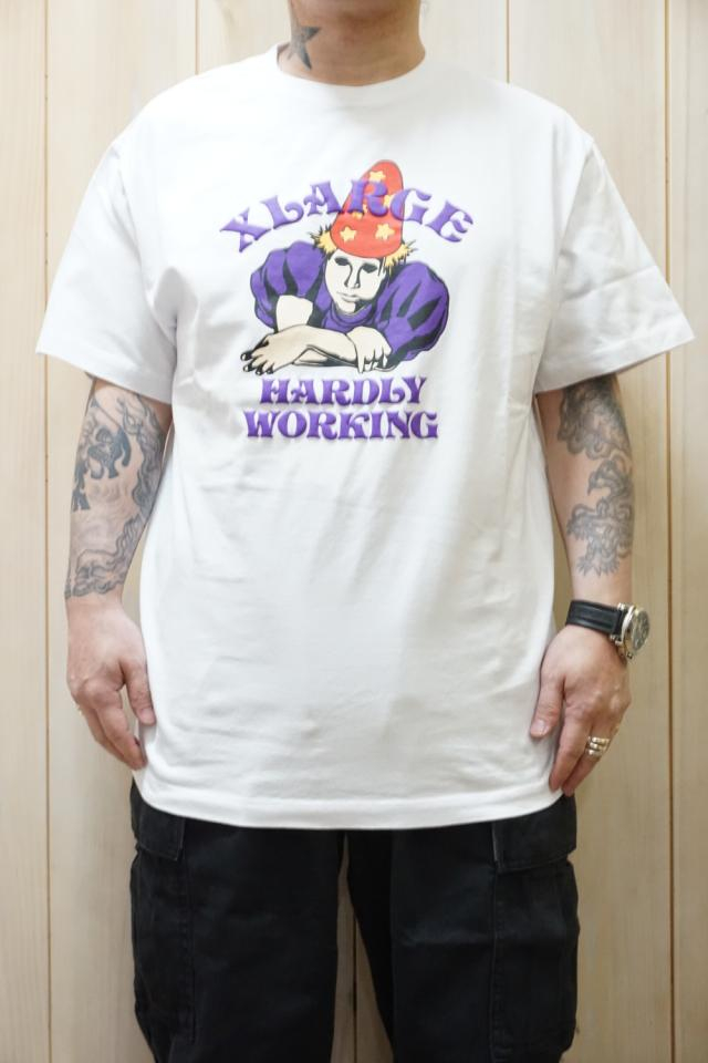 XLARGE エクストララージ 101222011003 HARDLY WORKING S/S TEE XLARGE ショートスリーブTシャツ WHITE 正規通販 メンズ レディース